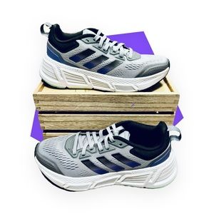 NEW! ADIDAS Questar Running Shoes - Women's Size 7.